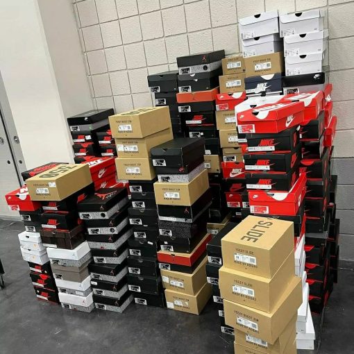 Nike Shoes Pallet - Image 2