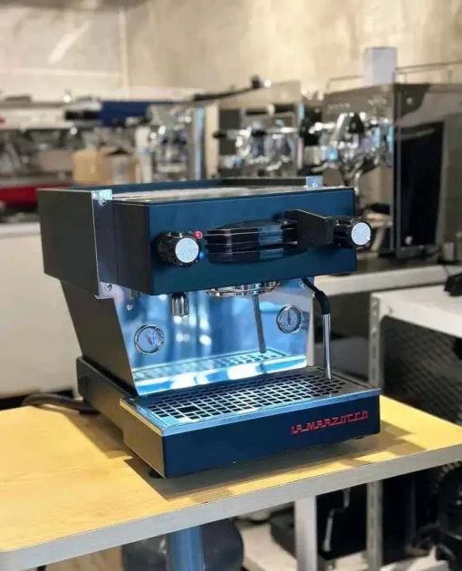 La marzocco linea mini IOT black Coffee machine - Image 3