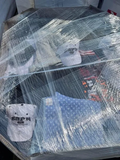 Mix Clothing Pallet - Image 3